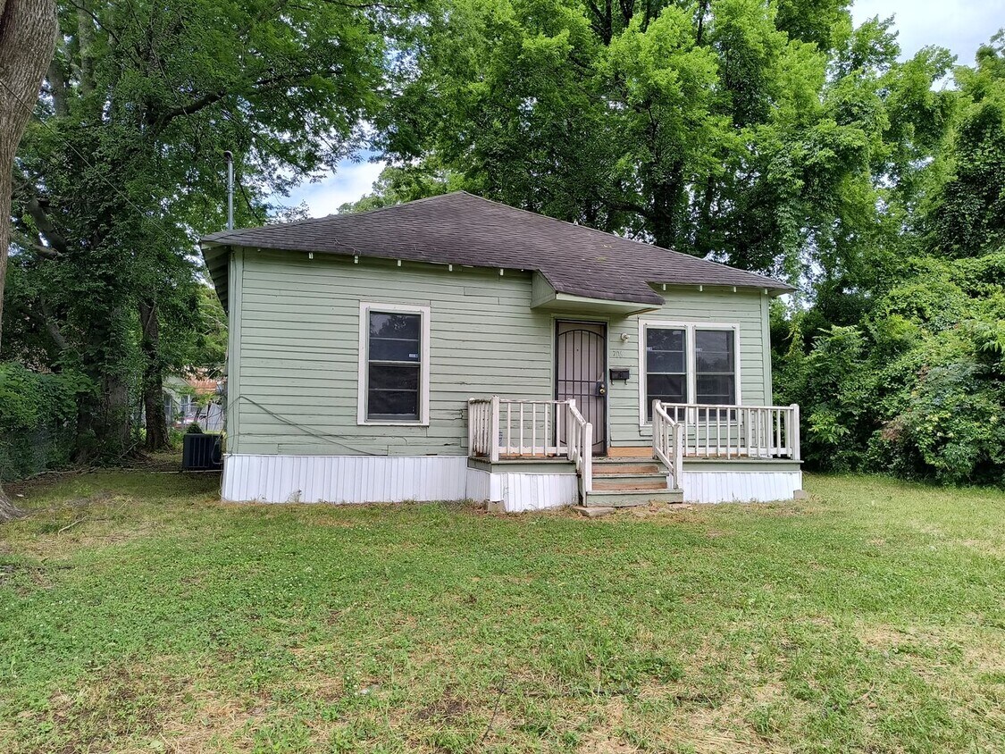 Primary Photo - 706 S Morris St
