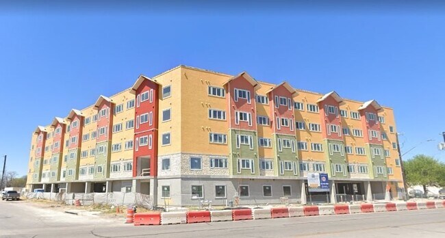 Building Photo - 111 Ames Ave