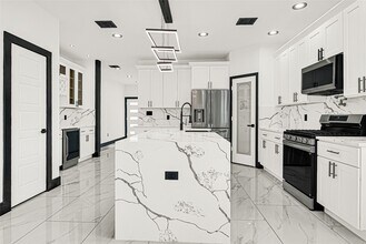 Building Photo - 13106 Donegal Way