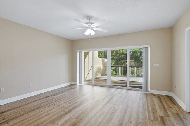 Foto del edificio - 960 Starkey Rd