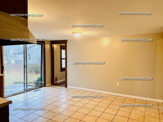Foto del edificio - 5111 Liberty Ave