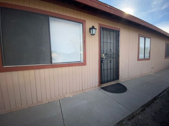 Building Photo - 5758 E 24th St