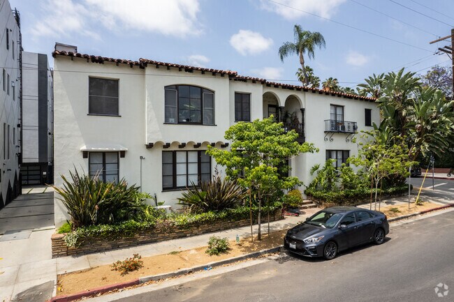 Foto del edificio - 1355 N Gardner St