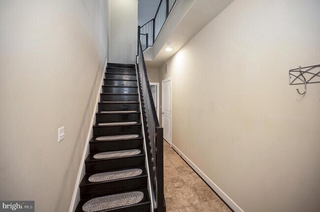 Foto del edificio - 100 Nestor's Pl