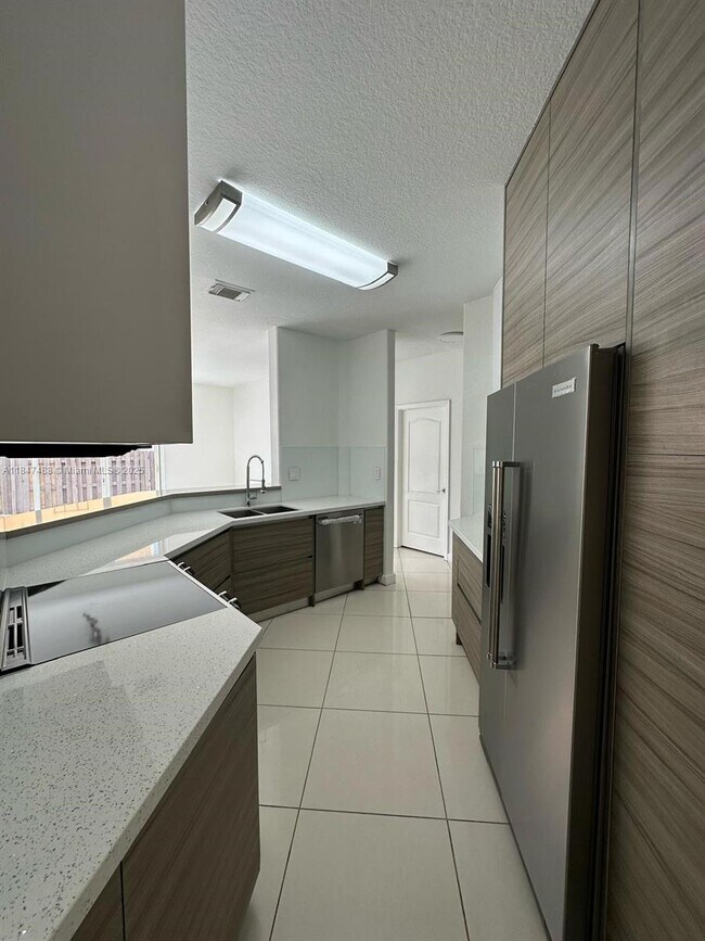 Foto del edificio - 7454 NW 112th Pl