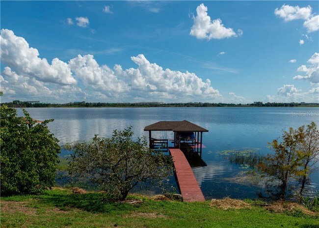 Building Photo - 10219 Cove Lake Dr