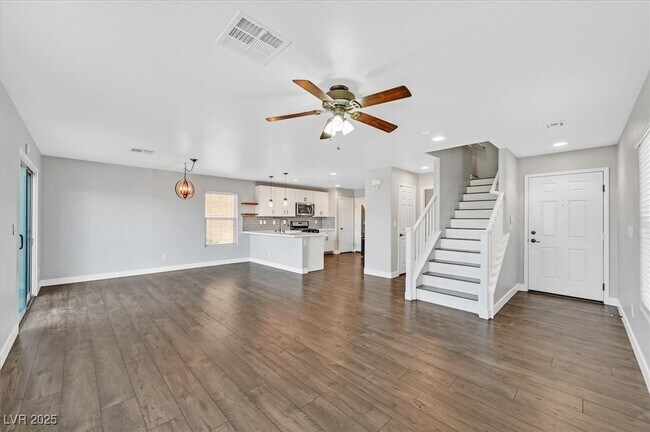Foto del edificio - 7912 Ivy Run St