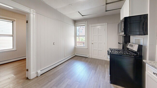Photo - 346 Chelsea St Apartment
