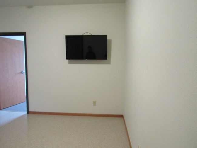 Interior Photo - Suite Livn Suites