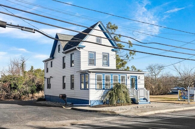 Foto del edificio - 616 W Ocean Heights Ave