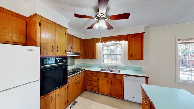 Foto del edificio - 5701 Ruth Dr