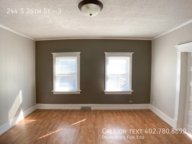 Foto del edificio - 244 S 26th St