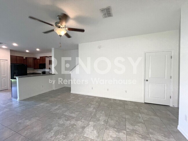 Foto del edificio - REDUCED with $300 Credit for 8/1 Move-in Spacious 3/2.5/1 Townhome in Riverview