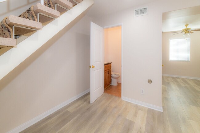 Medio baño - 127 N Everett St