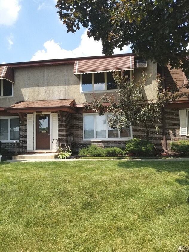 8728 S 78th Ave Unit 1D