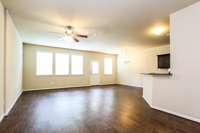 Foto del edificio - 13050 Rose Landing Dr