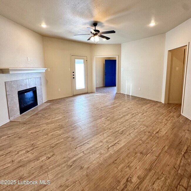Building Photo - 3207 113th St