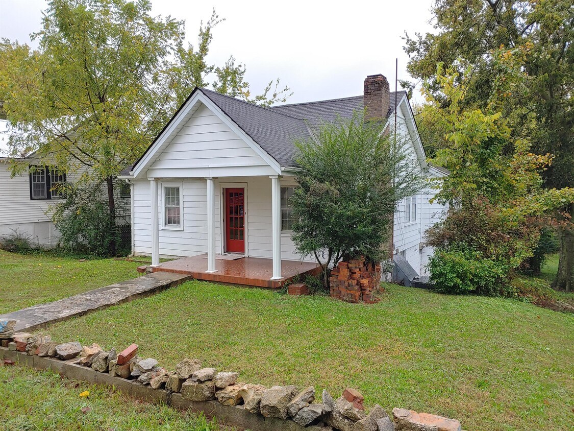 317 W 15th St, Columbia, TN 38401 House Rental in Columbia, TN