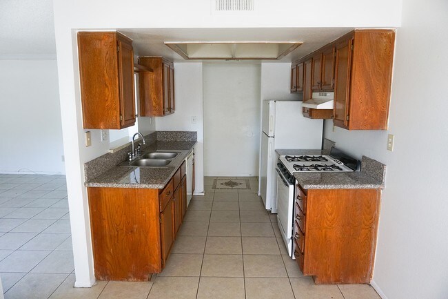 Building Photo - 2871 Wheelwright Dr