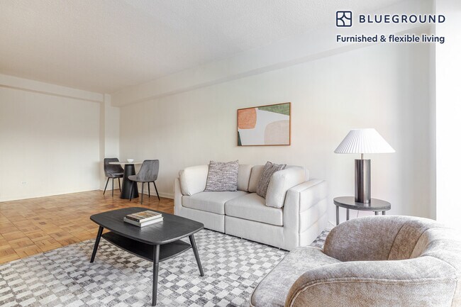 Foto del edificio - 300 E 51st St