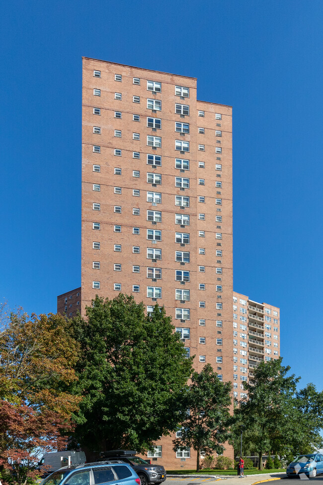 Street View - Skyview on the Hudson