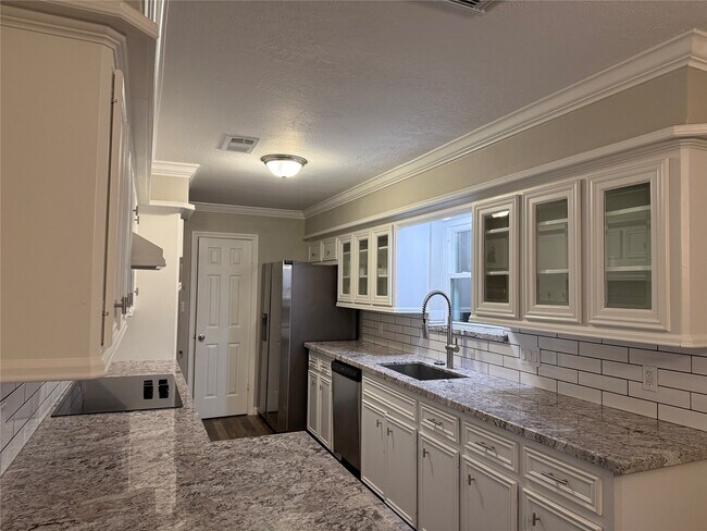Foto del edificio - 2234 Woodland Springs St