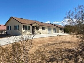 Building Photo - 61809 Valley View Cir