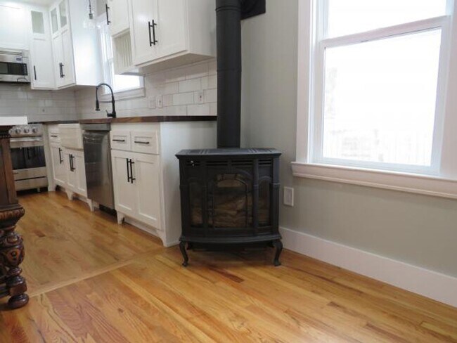 Foto del edificio - 2043-2045 Swazey St