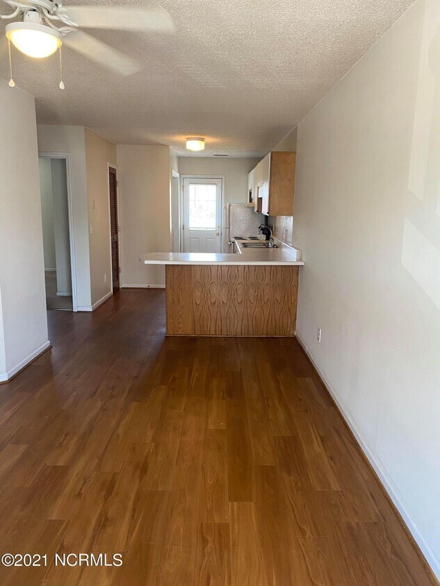 Foto del edificio - 4002 Whitebridge Dr