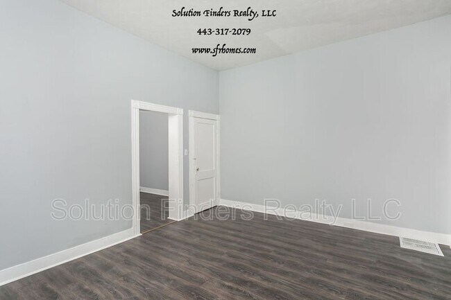 Foto del edificio - 2740 Parkwood Ave