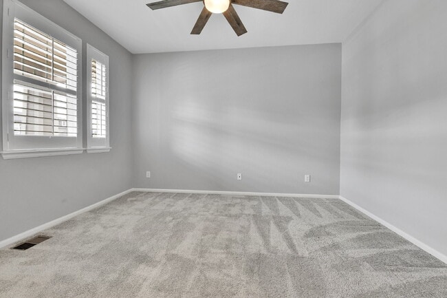Building Photo - $4,100 - Spacious 5-Bed, 3.5 bath Home wit...