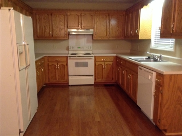 Foto del edificio - 1212 Wembley Ct