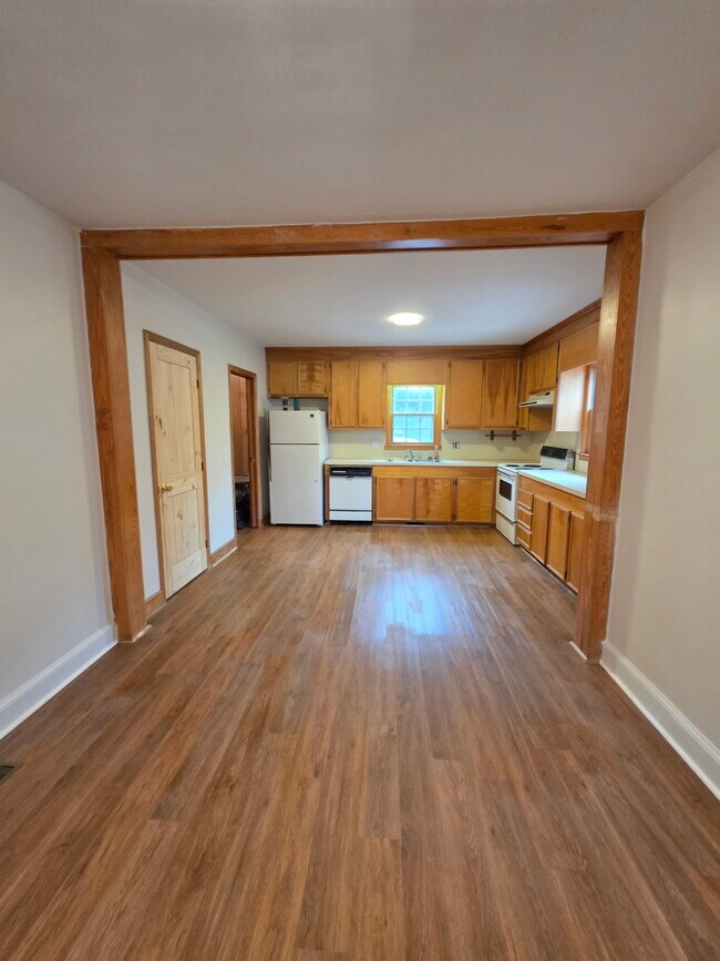 Foto del edificio - 612 Greenway Dr