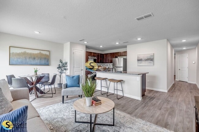 Building Photo - 6426 Sweetbay Ln