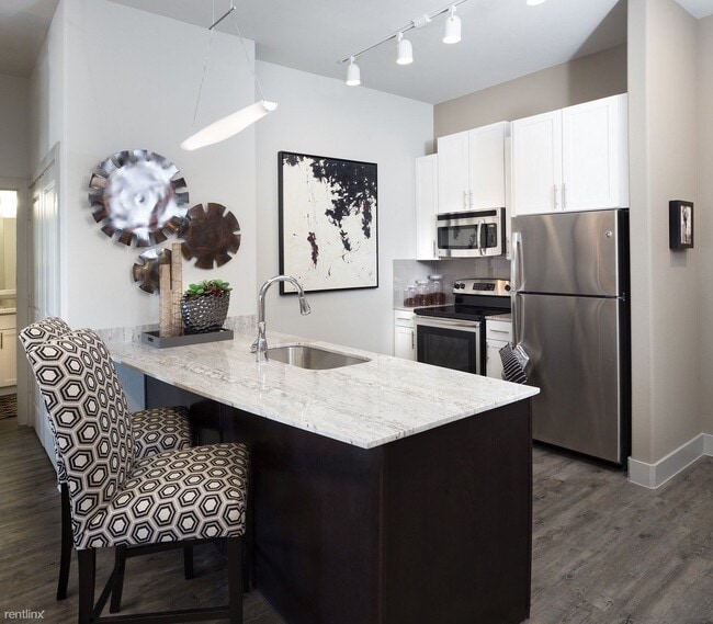Building Photo - 2 br, 2 bath Apartment - 6150 Alma Rd