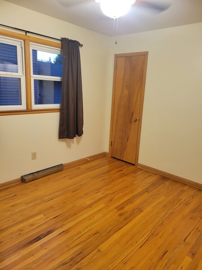 311 S Water St E Unit Lower, Fort Atkinson, WI 53538 Apartments in