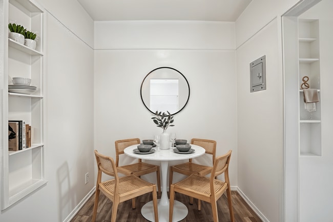 Building Photo - Crenshaw Terrace