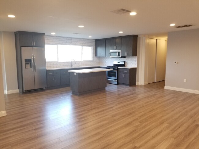 Foto del interior - 955 Magnolia Ave
