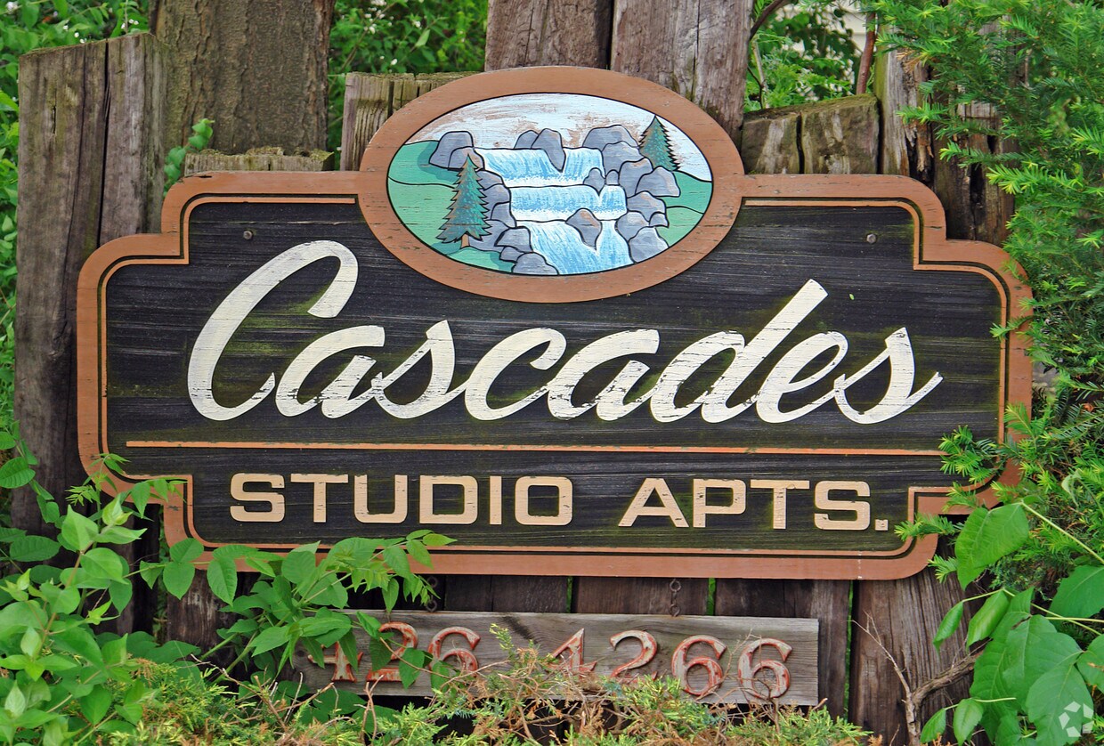 Foto del edificio - Cascades Studio Apts.