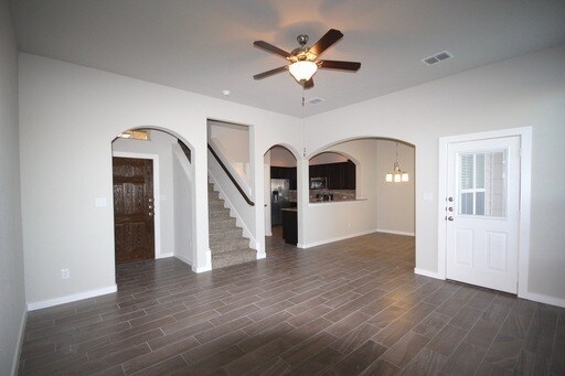 Foto del edificio - AVAILABLE NOW! Beautiful 3 Bedroom Luxury Townhome, Kyle, Texas!