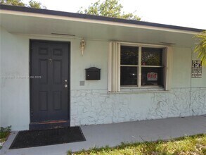 Building Photo - 60 NE 184th Terrace