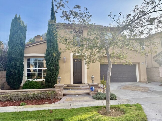 Foto del edificio - Beautiful 4 Bedroom, 5 Bathroom Home in Quail Hill