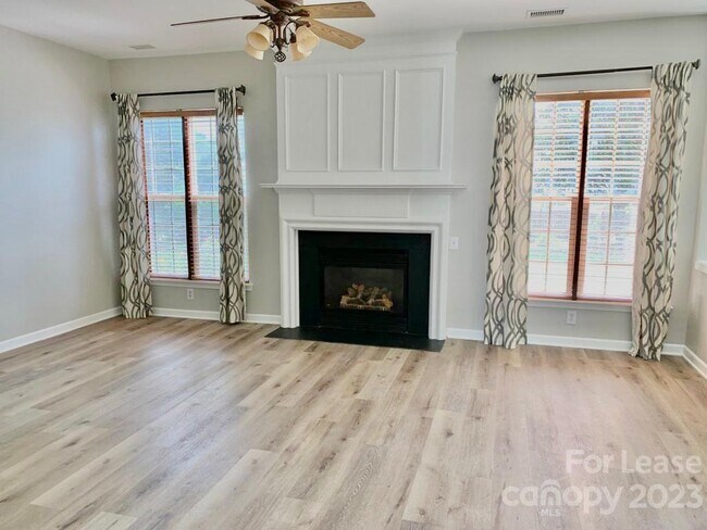 Building Photo - 2530 Stirrup Ridge Ln