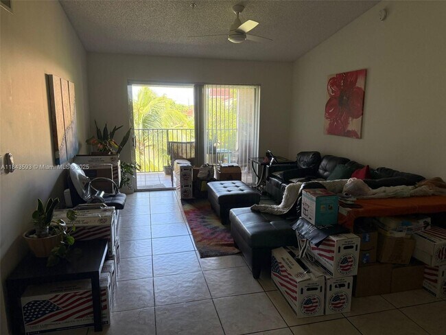 Foto del edificio - 2081 Renaissance Blvd
