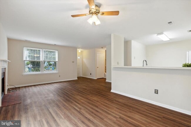 Building Photo - 38 Bark Hollow Ln