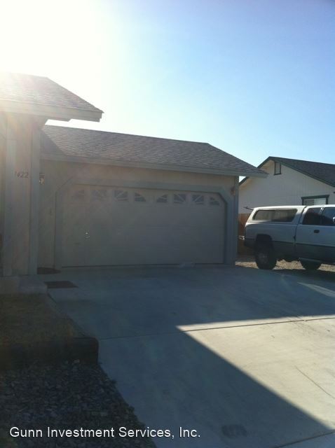Building Photo - 3 br, 2 bath House - 1422 Rosy Finch Drive