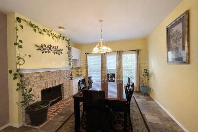 Foto del edificio - 219 Strecker Farms Ct