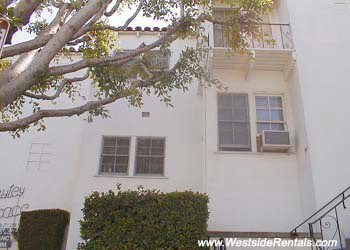 Primary Photo - 959 Gayley Ave