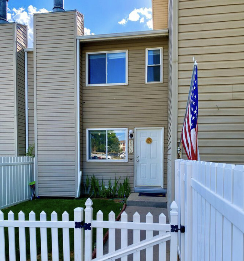 Foto principal - 2413 24th Pl