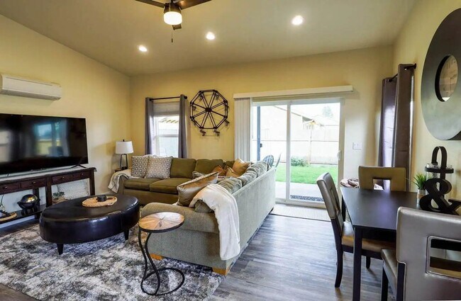 Building Photo - Gated Community A/C Almost New Home in Cen...